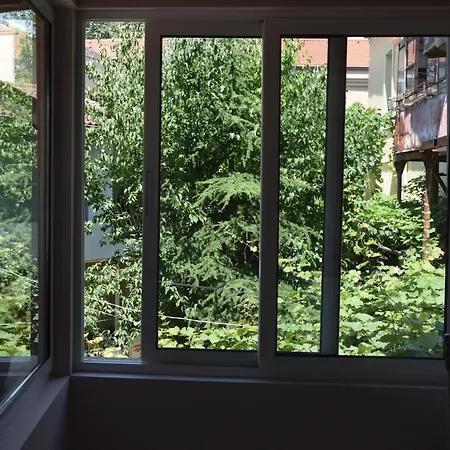 нестандартно бутиково студио за двама романтика Appartement Varna