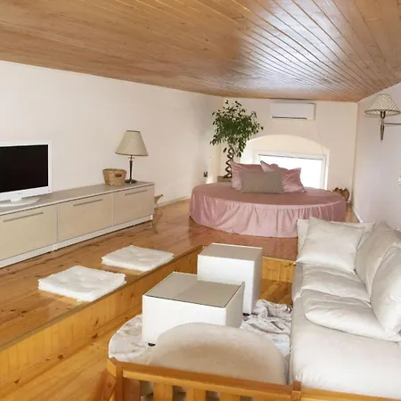 Appartement нестандартно бутиково студио за двама романтика Varna