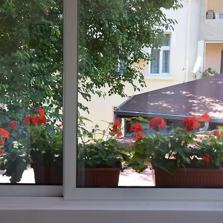 нестандартно бутиково студио за двама романтика * Várna